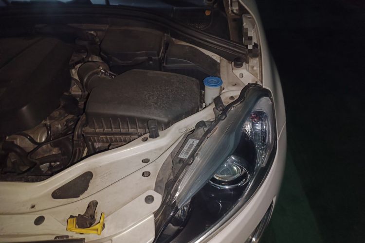Used Volvo XC60 2017 T5 AWD Smart Range Edition Engine Bay Left