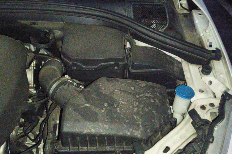 Used Volvo XC60 2017 T5 AWD Smart Upgrade Edition Engine Bay Left
