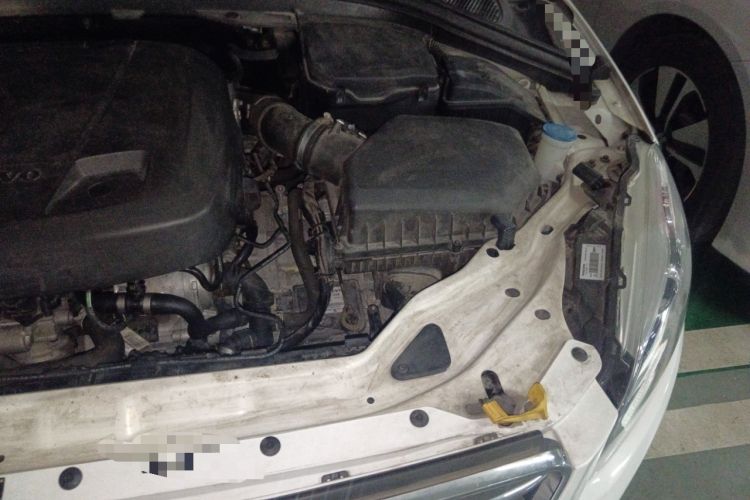Used Volvo XC60 2017 T5 AWD Smart Upgrade Edition Engine Bay Left