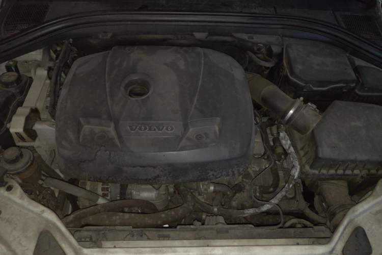 Used Volvo XC60 2017 T5 Smart Upgrade Edition Engine Bay