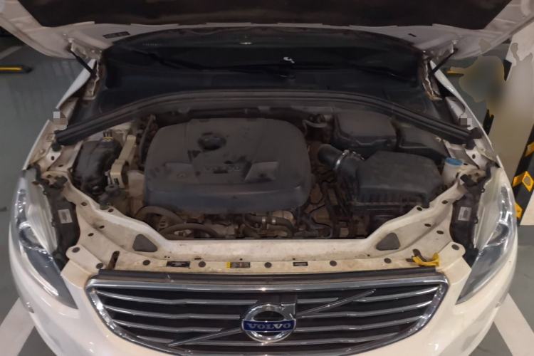 Used Volvo XC60 2017 T5 Smart Upgrade Edition Engine Bay