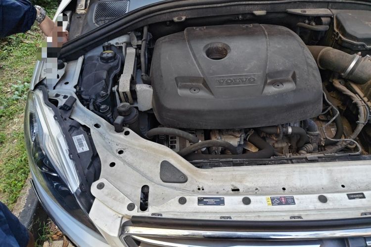 Used Volvo XC60 2017 T5 Smart Upgrade Edition Engine Bay Right