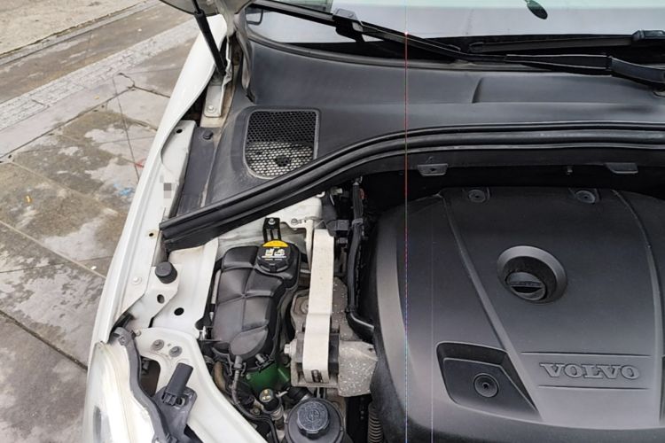 Used Volvo XC60 2017 T5 AWD Smart Range Edition Engine Bay Right