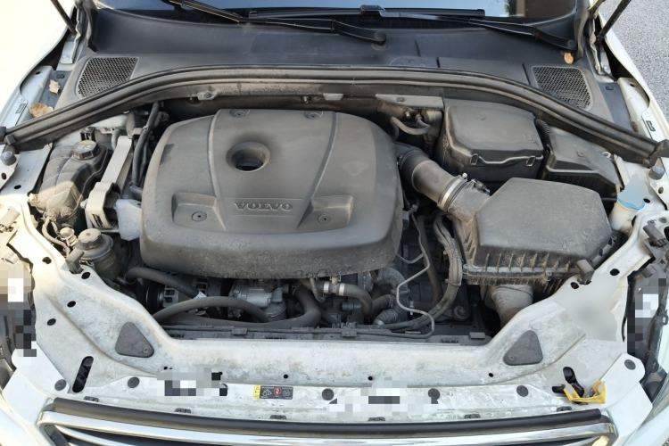 Used Volvo XC60 2017 T5 Smart Upgrade Edition Engine Bay