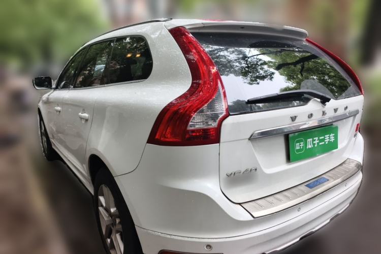 Used Volvo XC60 2017 T5 Smart Upgrade Edition Exterior 3