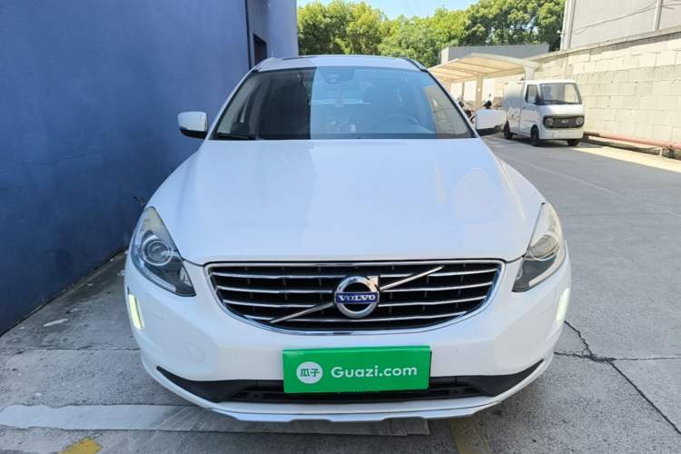 Used Volvo XC60 2017 T5 Smart Upgrade Edition Front