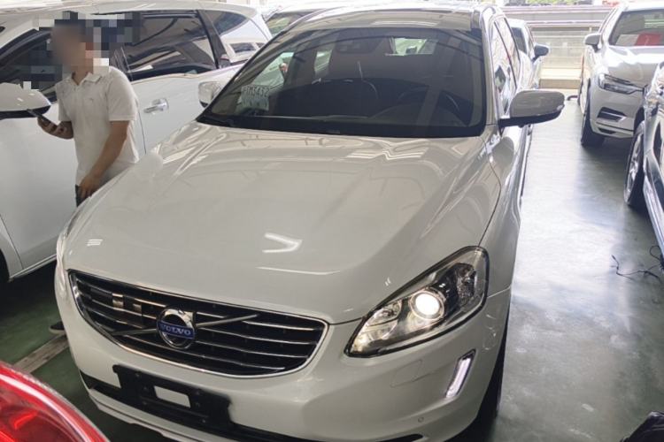 Used Volvo XC60 2017 T5 AWD Smart Upgrade Edition Front