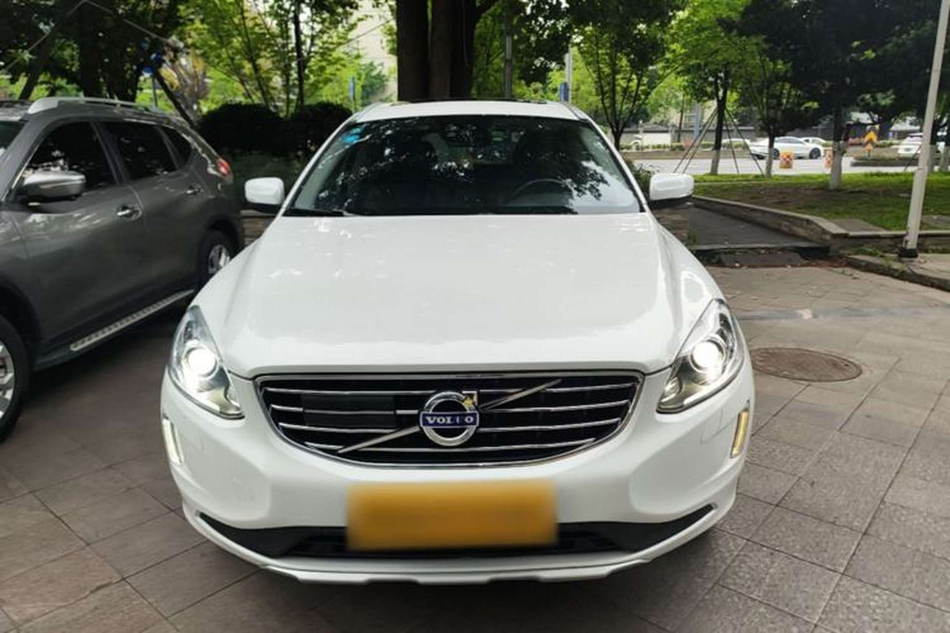Used Volvo XC60 2017 T5 AWD Smart Upgrade Edition Front