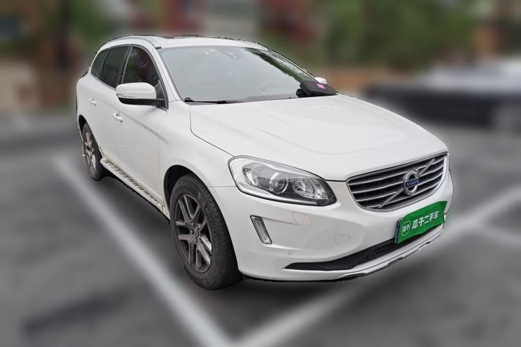 Used Volvo XC60 2017 T5 AWD Smart Upgrade Model Front Right 45 Deg