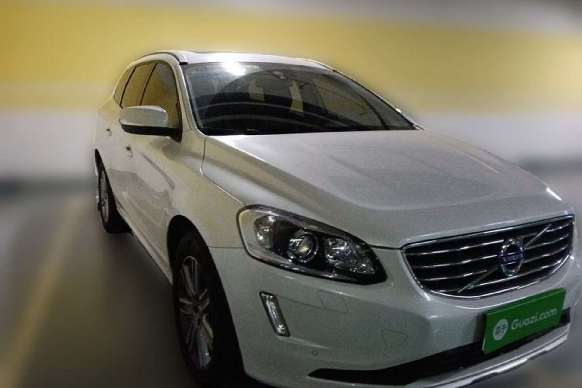 Used Volvo XC60 2017 T5 AWD Smart Upgrade Edition Front Right 45 Deg