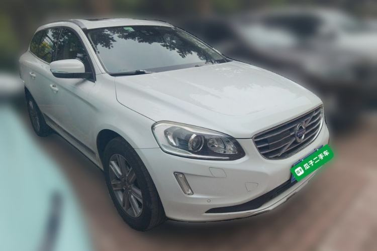 Used Volvo XC60 2017 T5 AWD Smart Range Edition Front Right 45 Deg