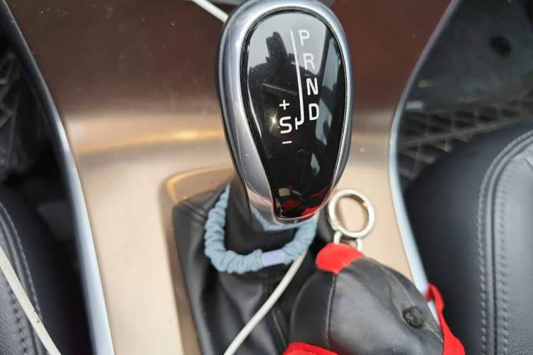 Used Volvo XC60 2017 T5 AWD Smart Upgrade Model Gear Lever