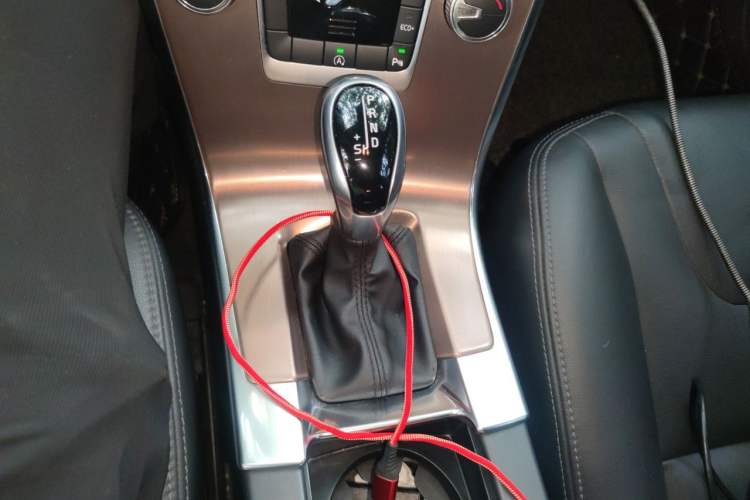 Used Volvo XC60 2017 T5 Smart Upgrade Edition Gear Lever