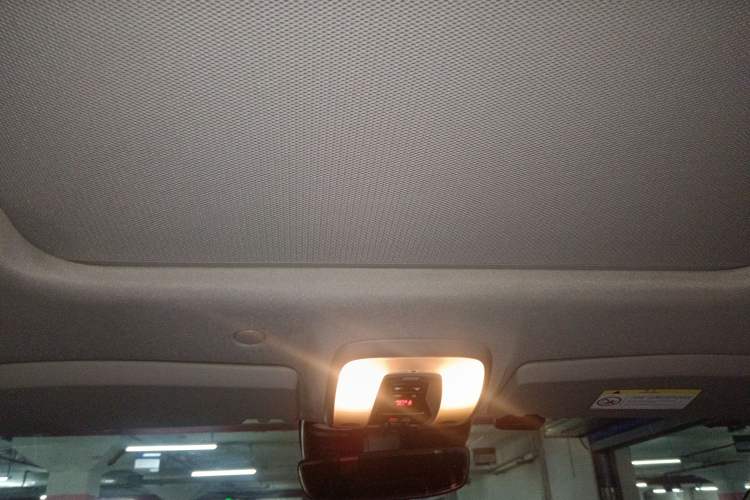Used Volvo XC60 2017 T5 AWD Smart Upgrade Edition Headliner
