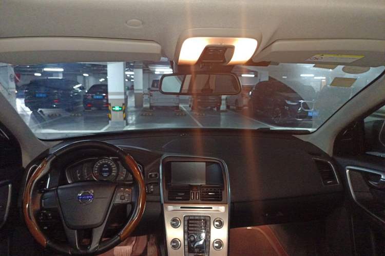 Used Volvo XC60 2017 T5 Smart Upgrade Edition Headliner