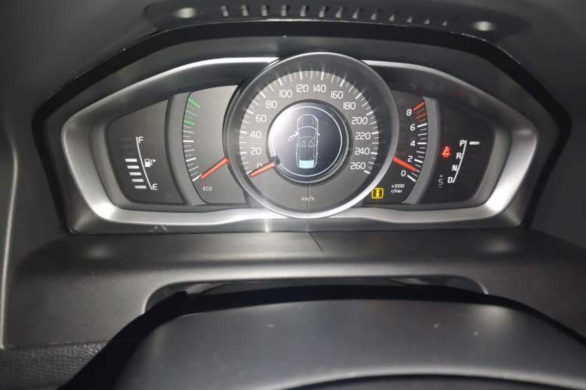 Used Volvo XC60 2017 T5 Smart Upgrade Edition Instrument Cluster