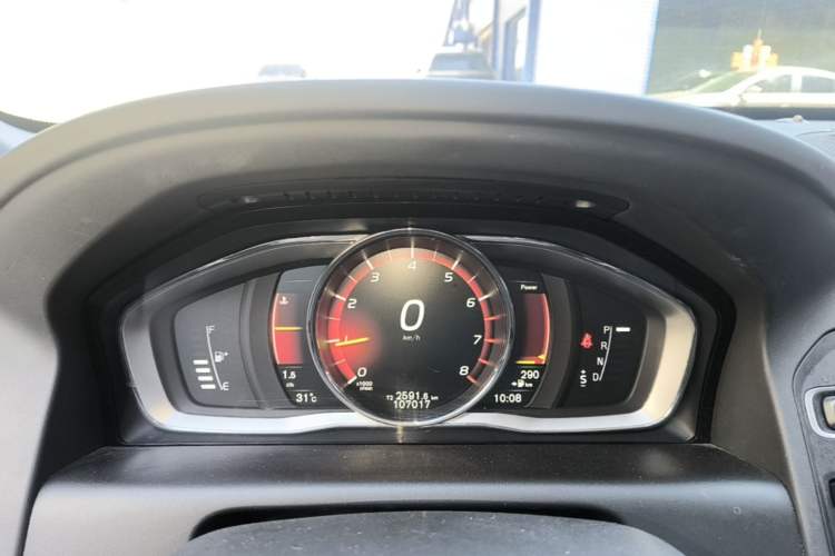 Used Volvo XC60 2017 T5 Smart Upgrade Edition Instrument Cluster