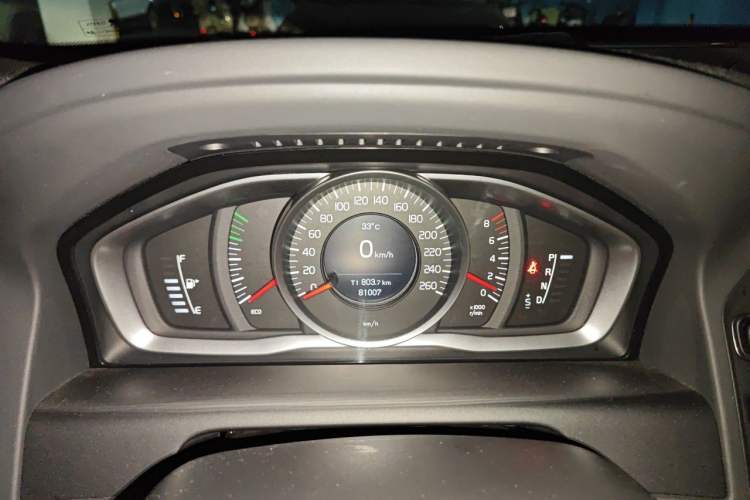 Used Volvo XC60 2017 T5 Smart Upgrade Edition Instrument Cluster