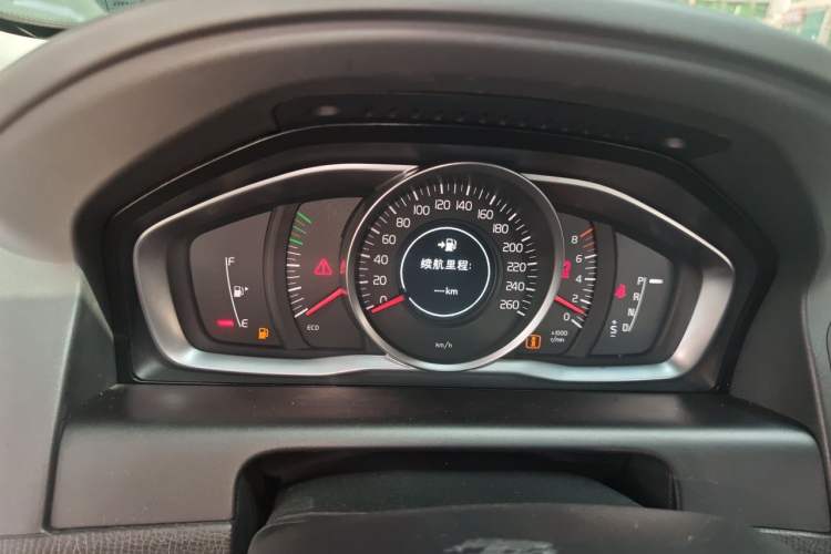 Used Volvo XC60 2017 T5 Smart Upgrade Edition Instrument Cluster