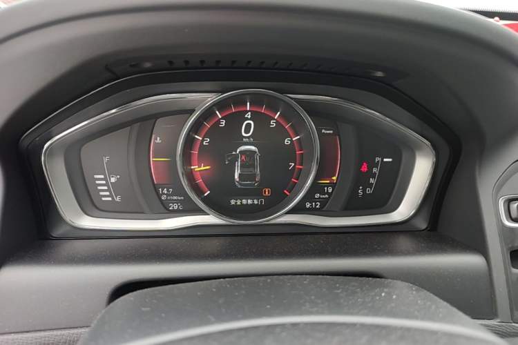 Used Volvo XC60 2017 T5 AWD Smart Range Edition Instrument Cluster