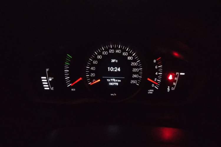 Used Volvo XC60 2017 T5 Smart Upgrade Edition Instrument Cluster