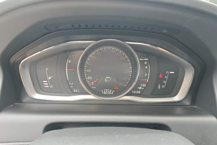 Used Volvo XC60 2017 T5 AWD Smart Range Edition Instrument Cluster