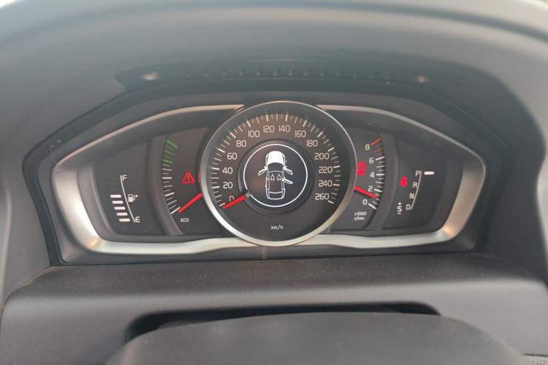 Used Volvo XC60 2017 T5 Smart Upgrade Edition Instrument Cluster