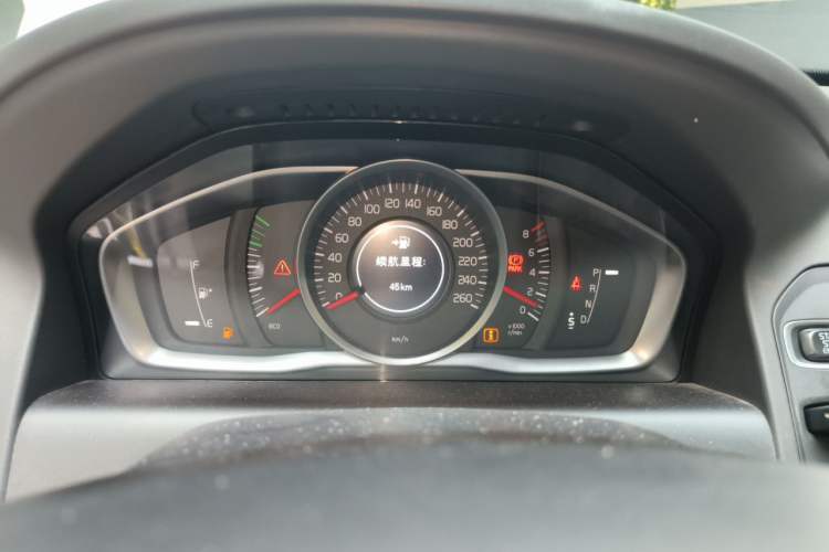 Used Volvo XC60 2017 T5 Smart Upgrade Edition Instrument Cluster