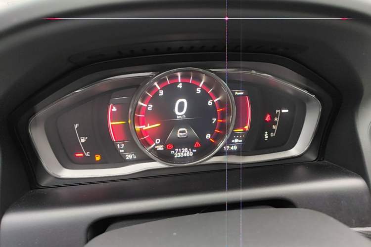 Used Volvo XC60 2017 T5 AWD Smart Range Edition Instrument Cluster