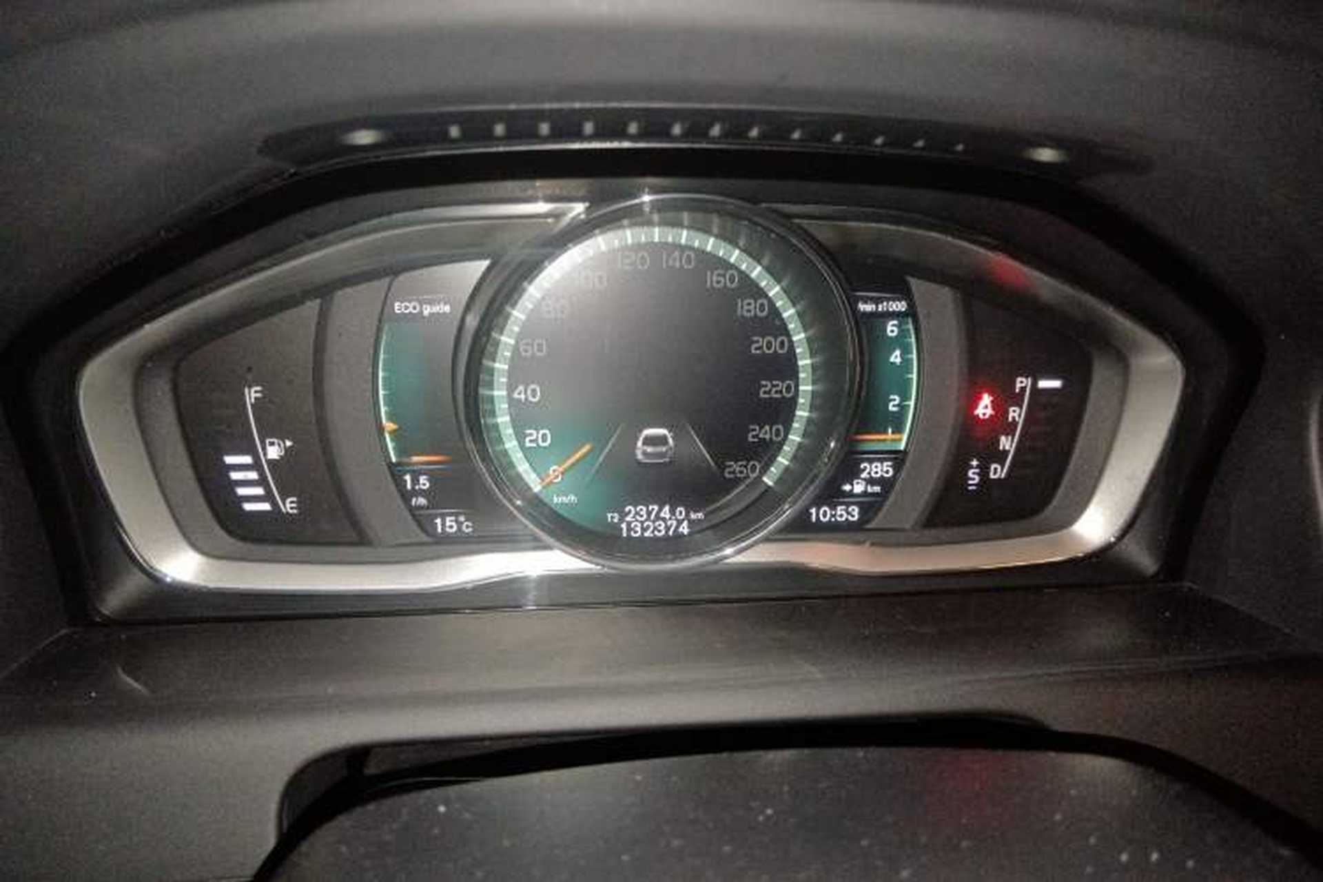 Used Volvo XC60 2017 T5 AWD Smart Upgrade Edition Instrument Cluster