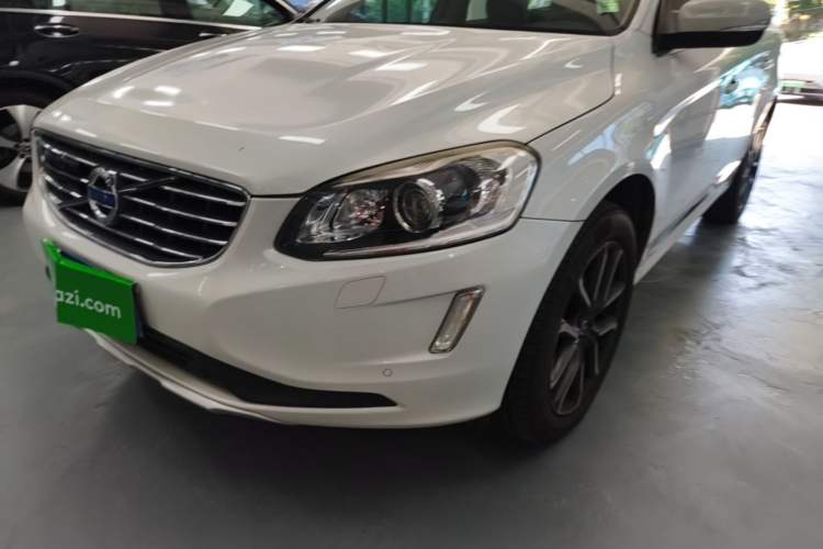 Used Volvo XC60 2017 T5 AWD Smart Upgrade Edition Left Front Headlight