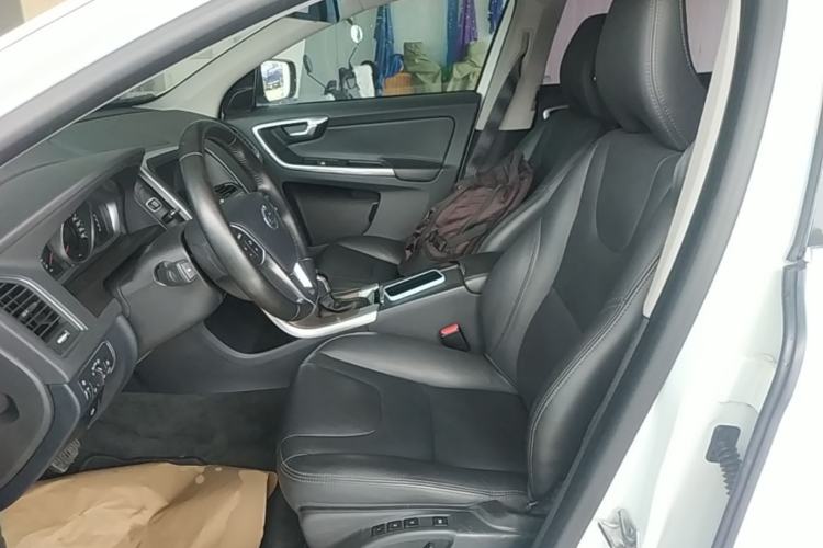 Used Volvo XC60 2017 T5 Smart Upgrade Edition Left Front Seat