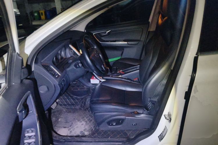 Used Volvo XC60 2017 T5 Smart Upgrade Edition Left Front Seat
