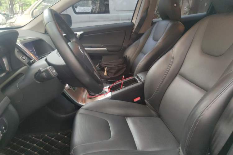 Used Volvo XC60 2017 T5 Smart Upgrade Edition Left Front Seat