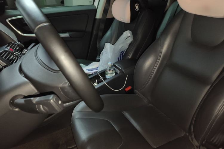 Used Volvo XC60 2017 T5 Smart Upgrade Edition Left Front Seat