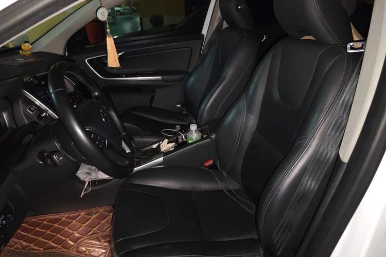 Used Volvo XC60 2017 T5 Smart Upgrade Edition Left Front Seat