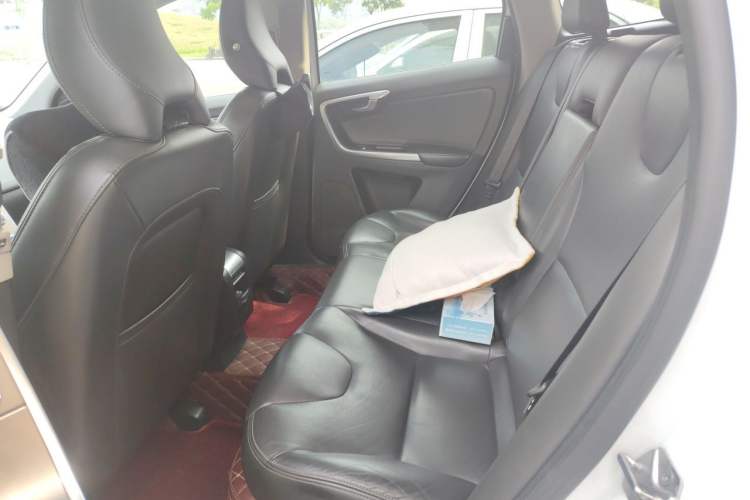 Used Volvo XC60 2017 T5 Smart Upgrade Edition Left Rear Seat