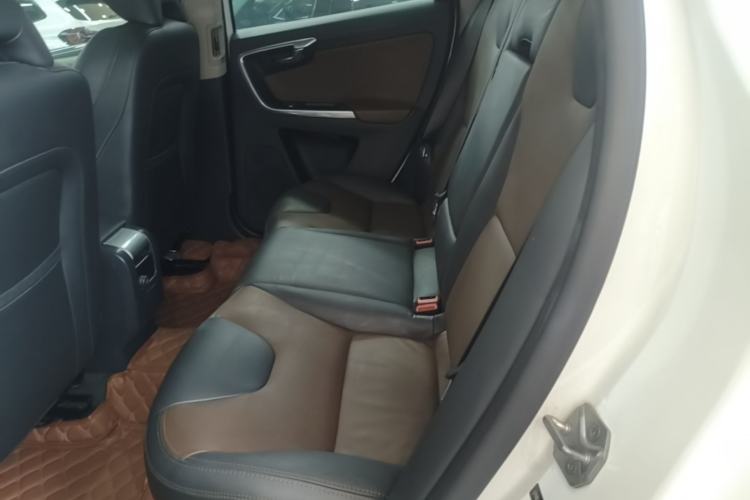 Used Volvo XC60 2017 T5 AWD Smart Range Edition Left Rear Seat