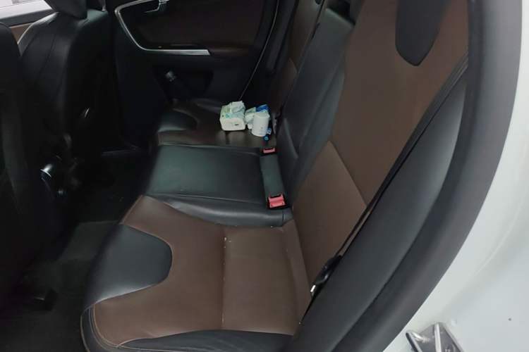 Used Volvo XC60 2017 T5 AWD Smart Range Edition Left Rear Seat