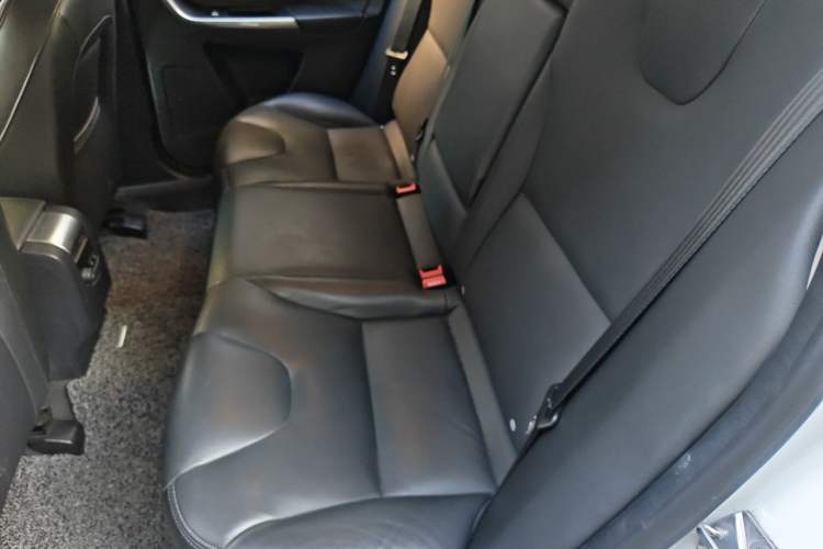 Used Volvo XC60 2017 T5 Smart Upgrade Edition Left Rear Seat