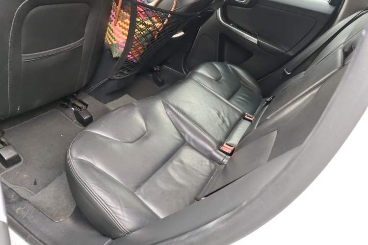 Used Volvo XC60 2017 T5 Smart Upgrade Edition Left Rear Seat