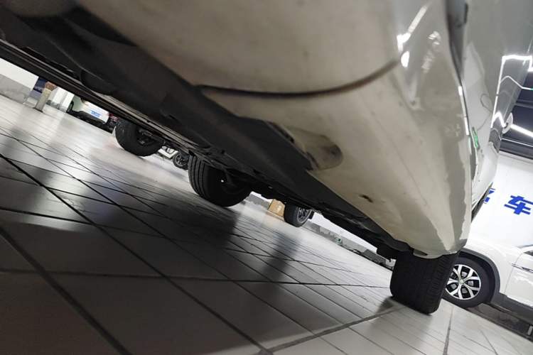 Used Volvo XC60 2017 T5 Smart Upgrade Edition Left Side Sill