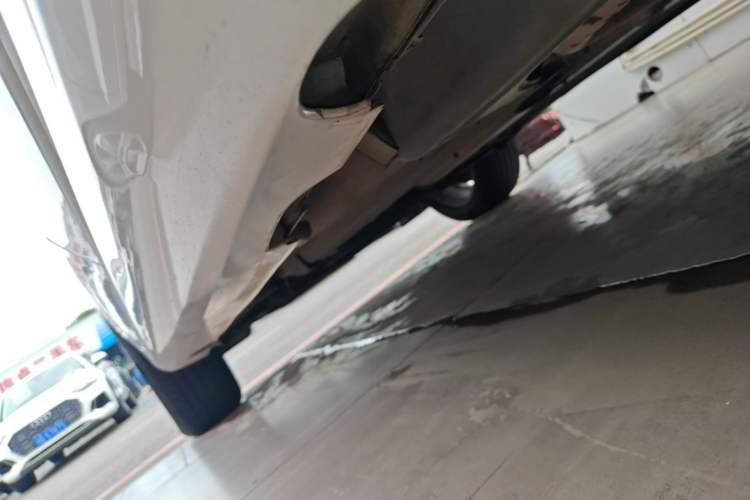 Used Volvo XC60 2017 T5 Smart Upgrade Edition Left Side Sill
