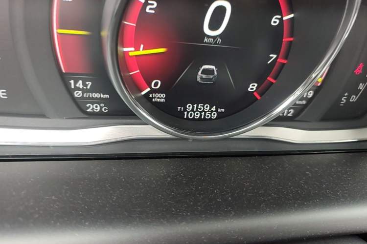 Used Volvo XC60 2017 T5 AWD Smart Range Edition Odometer Close Up