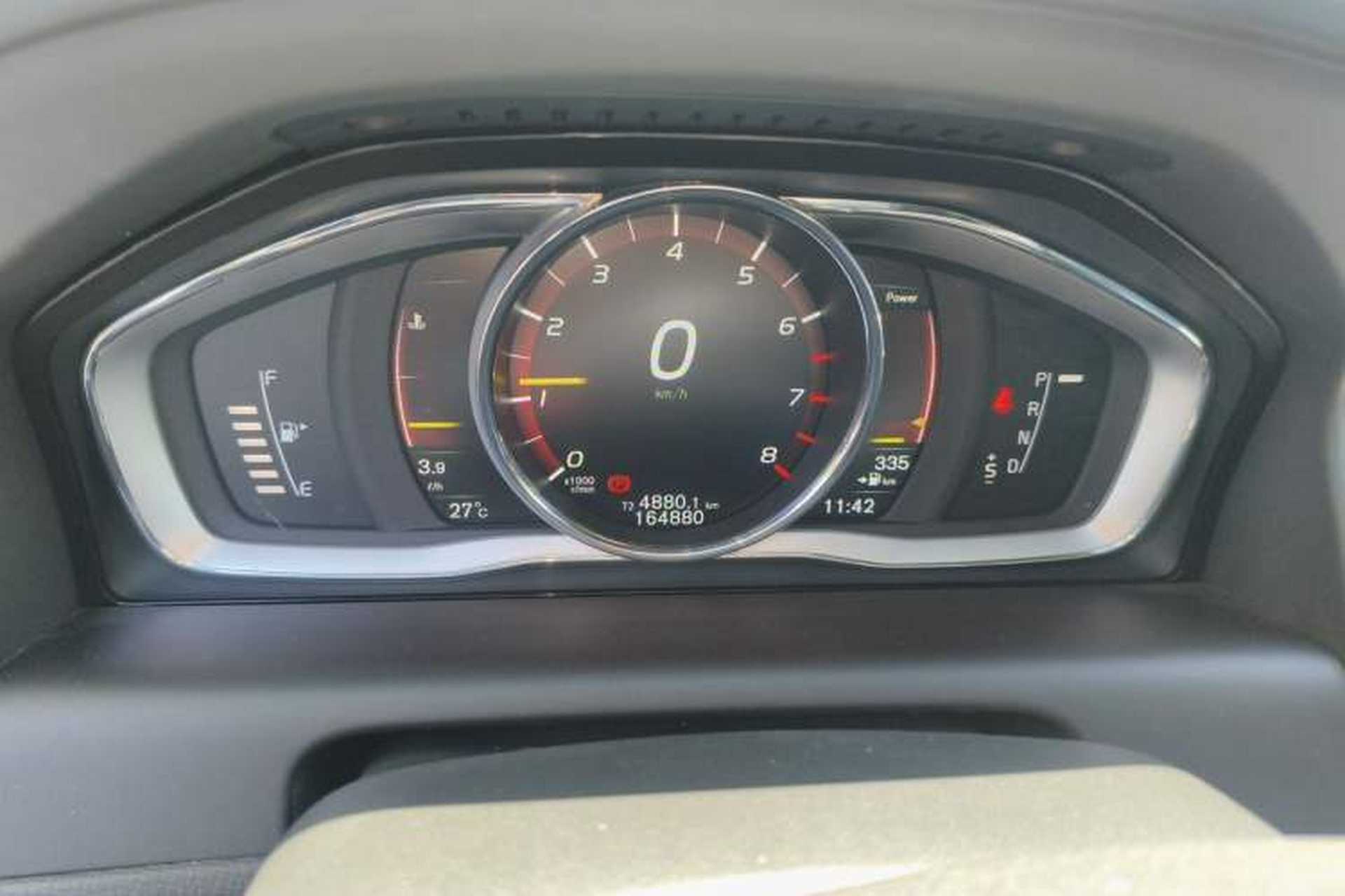 Used Volvo XC60 2017 T5 AWD Smart Upgrade Edition Odometer Close Up