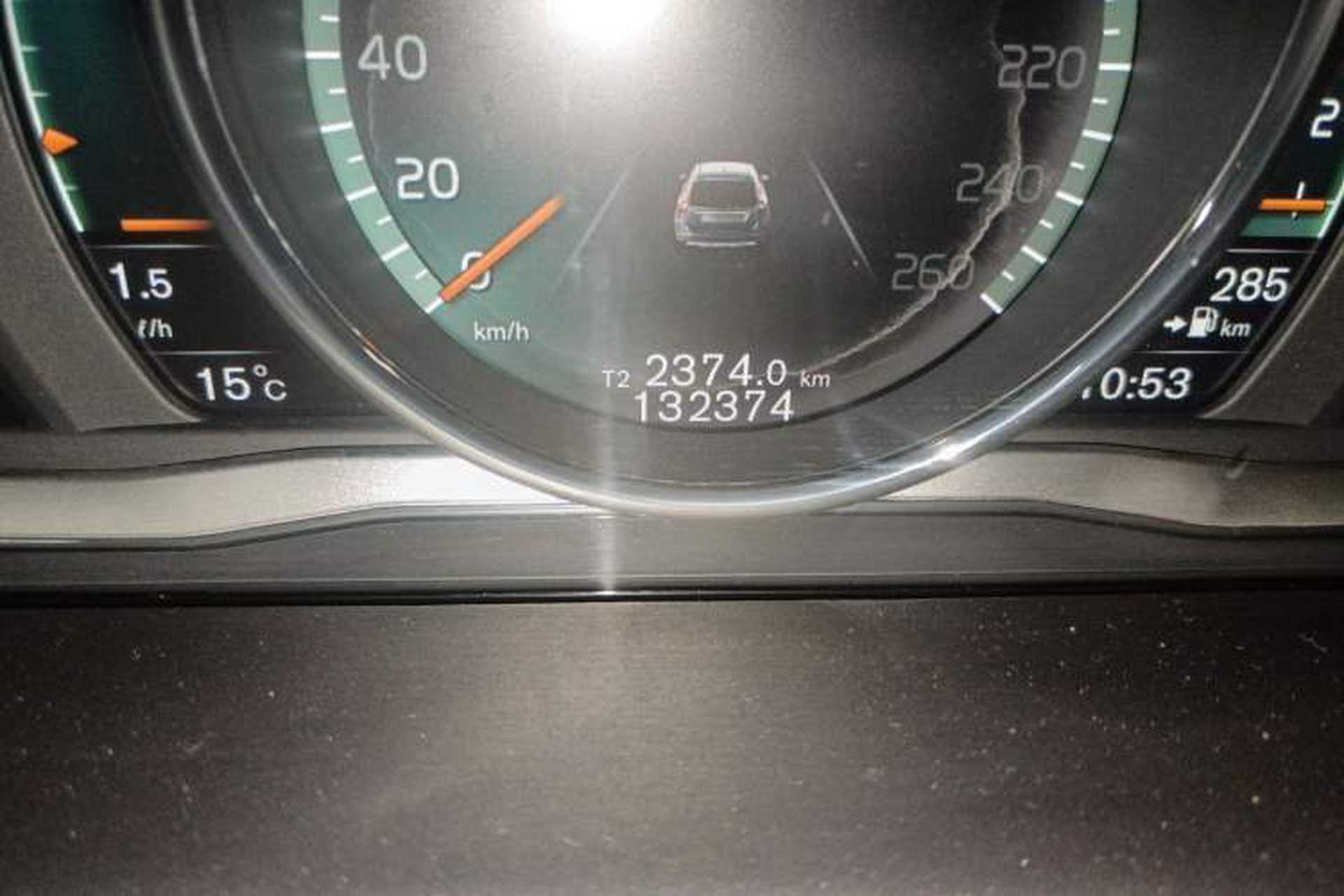Used Volvo XC60 2017 T5 AWD Smart Upgrade Edition Odometer Close Up