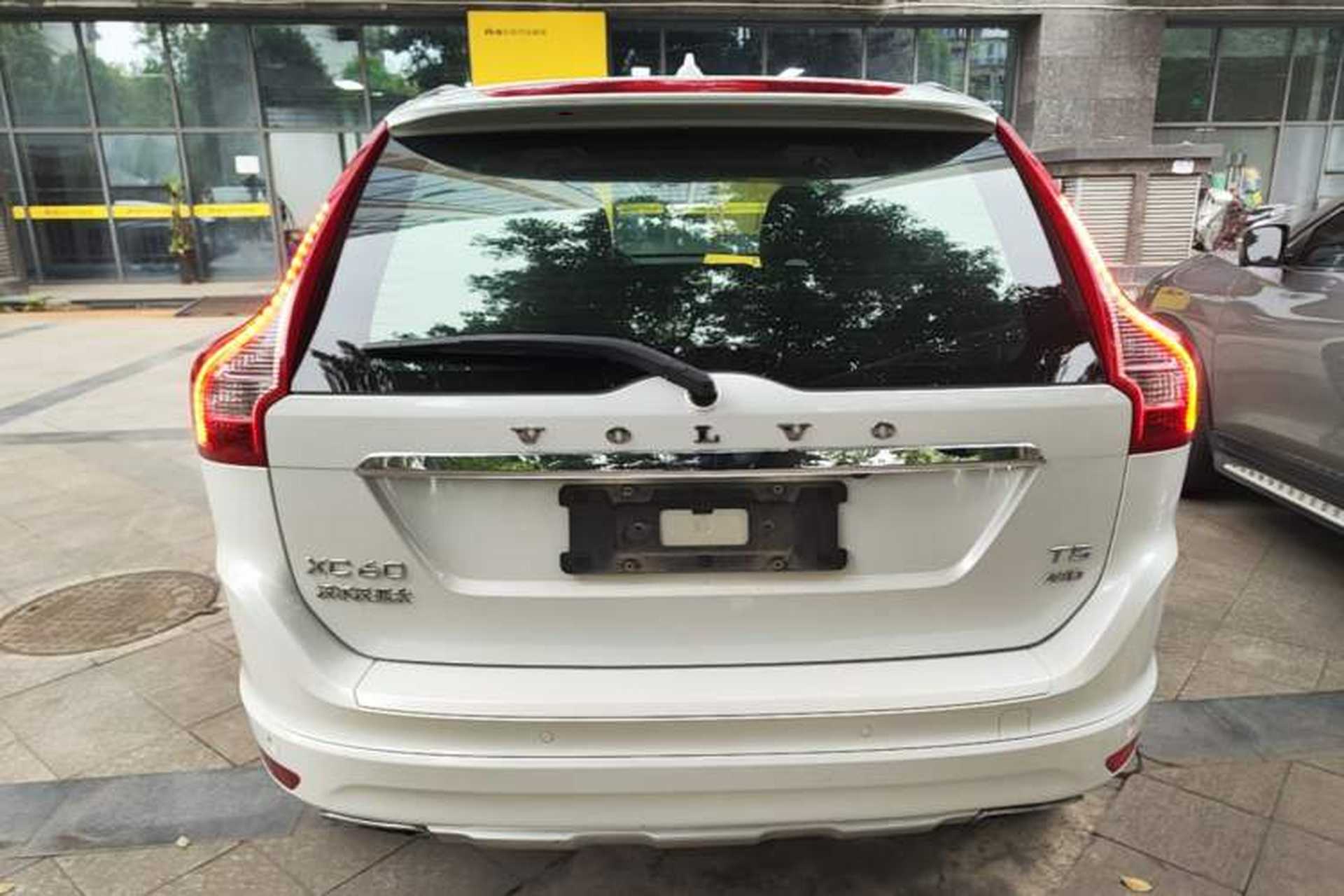 Used Volvo XC60 2017 T5 AWD Smart Upgrade Edition Rear