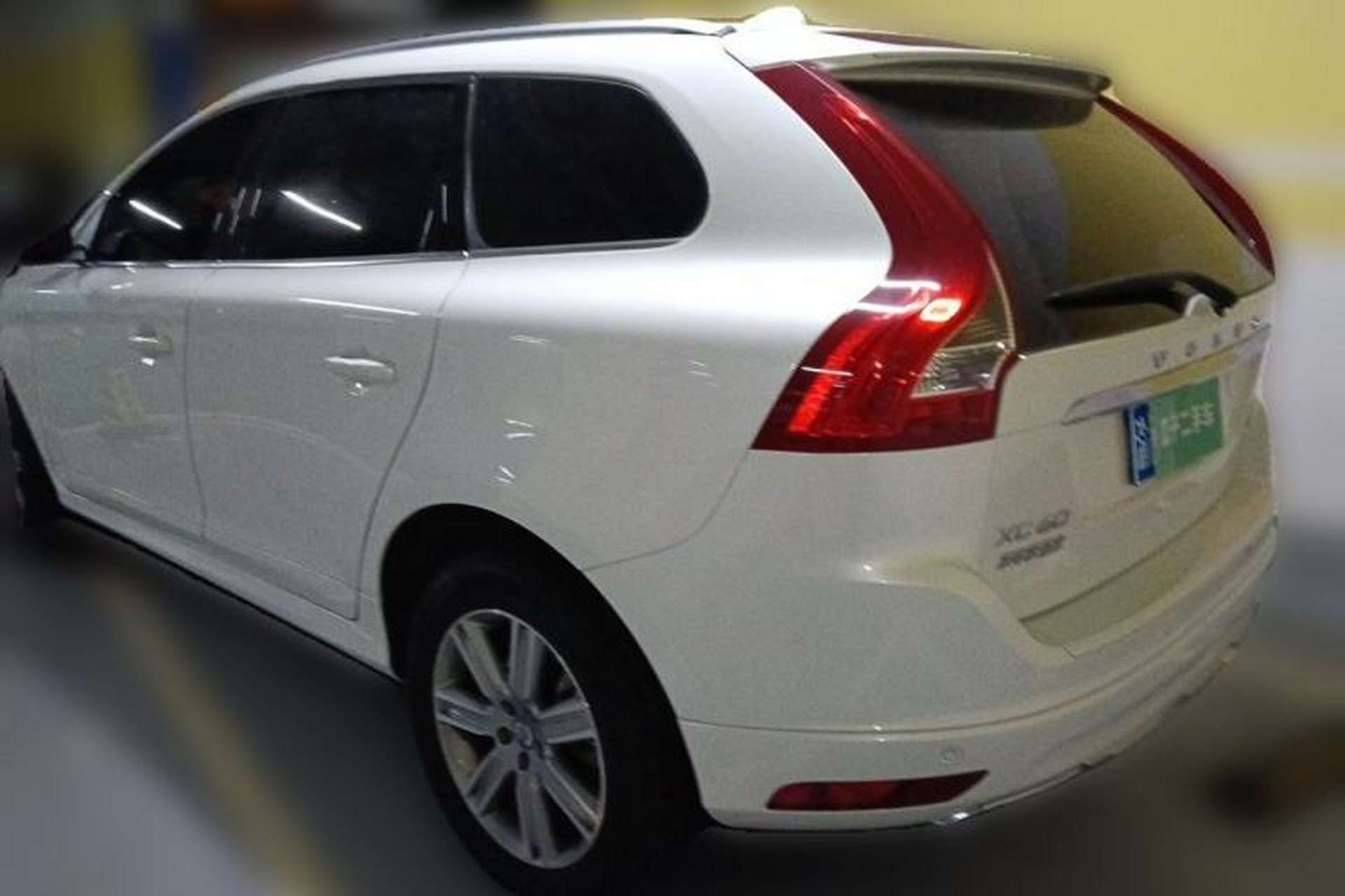 Used Volvo XC60 2017 T5 AWD Smart Upgrade Edition Rear Left 45 Deg