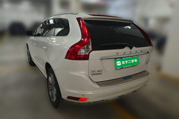 Used Volvo XC60 2017 T5 AWD Smart Upgrade Edition Rear Left 45 Deg