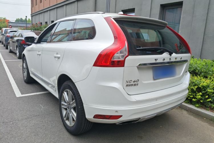 Used Volvo XC60 2017 T5 AWD Smart Range Edition Rear Left 45 Deg
